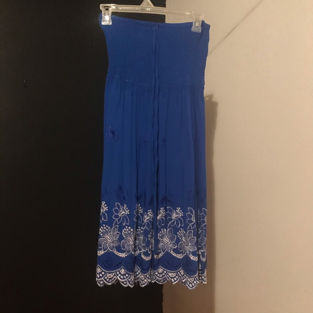 Blue strapless dress
